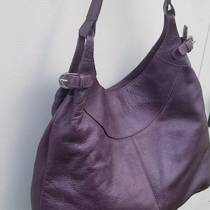 Vintage Burgunder Leder Hobo Tote Umhängetasche, John Louis Frau 90er Leder Hobo Geldbörse, dunkelrote Leder slouchy Schultertasche