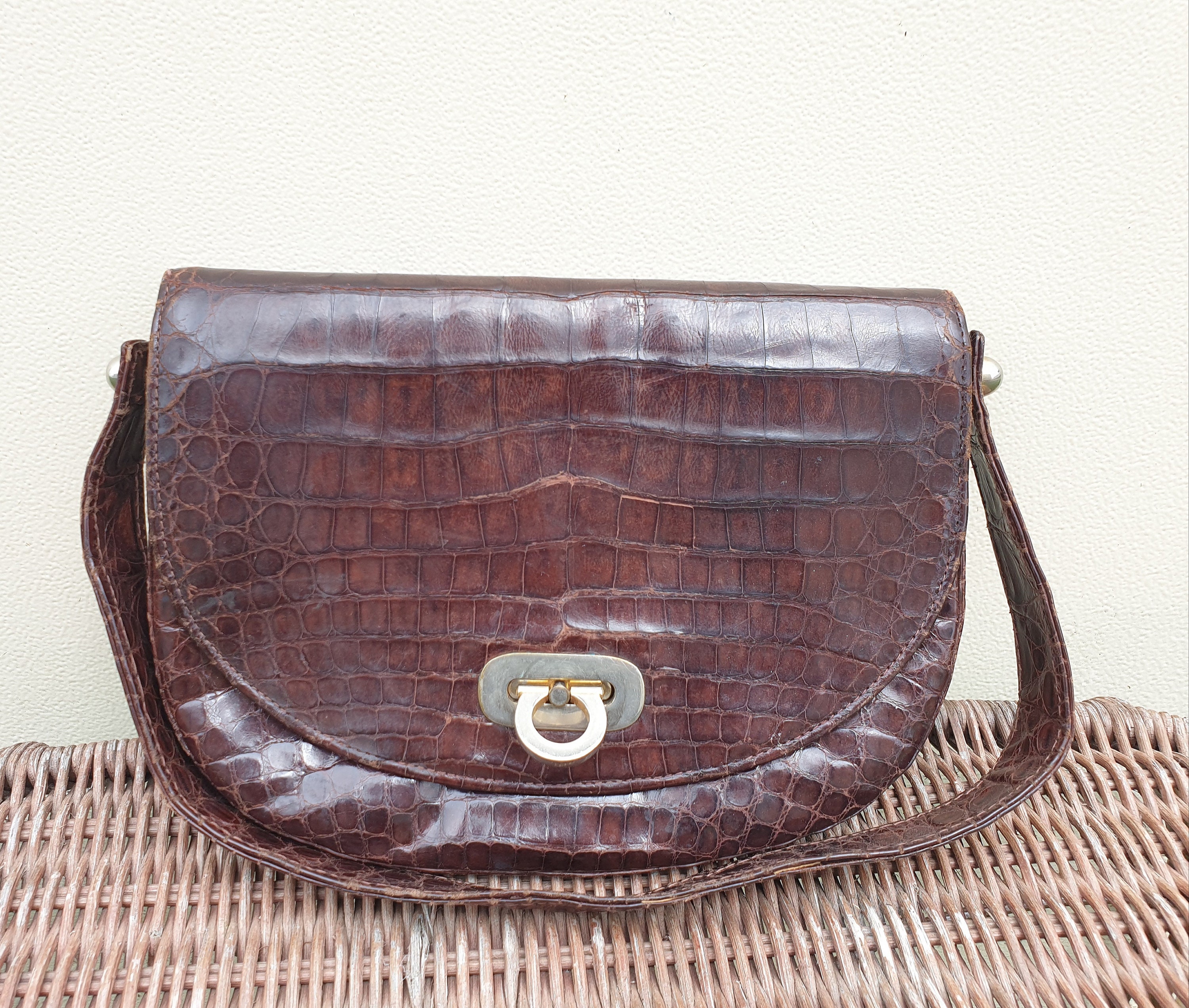 Yves Saint Laurent 1980s Crocodile Embossed Leather Handbag – Featherstone  Vintage
