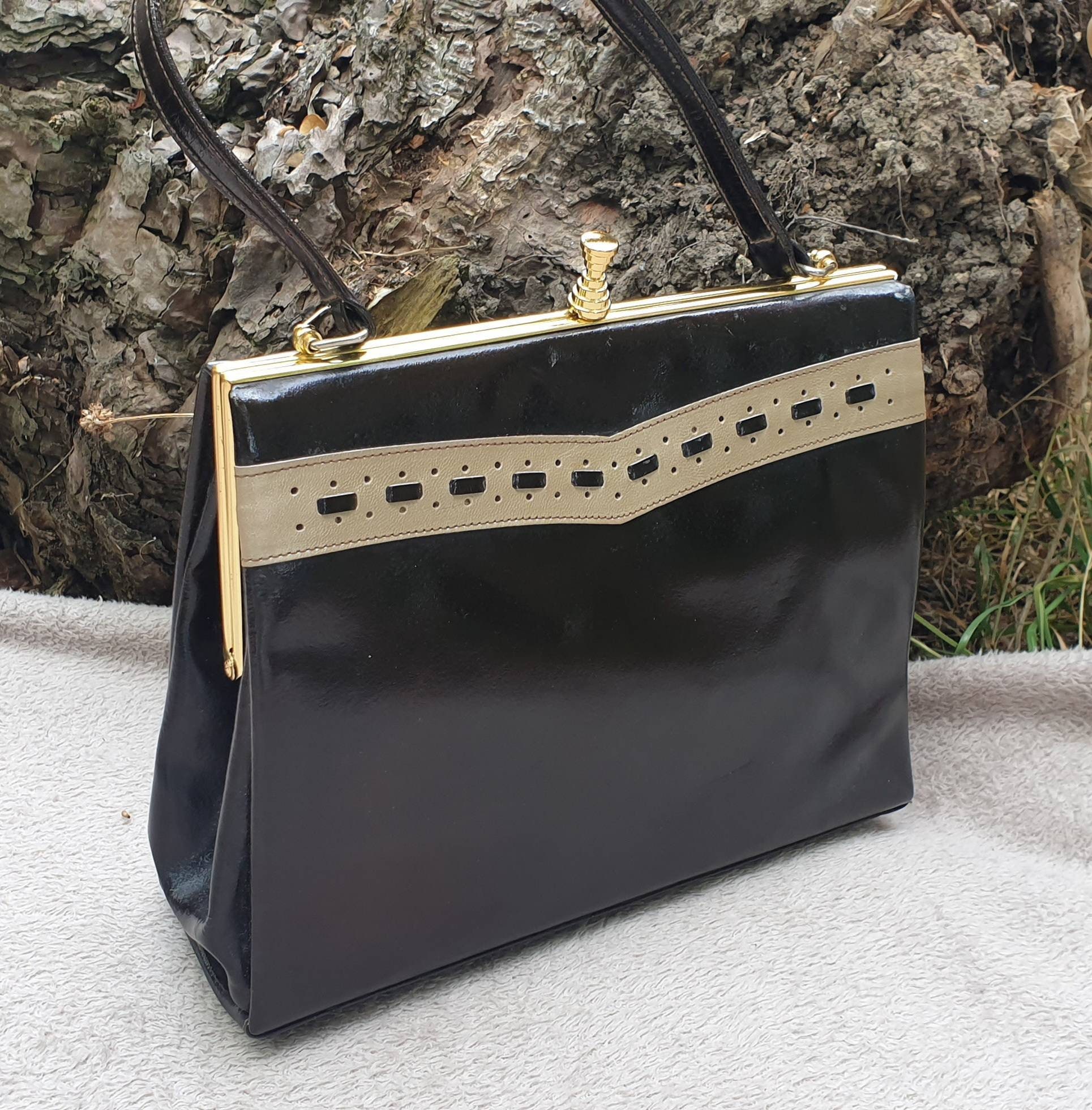 Sac Clarks Simili Cuir Noir - Petit Modèle 7x7 Pouces, Détails Dorés