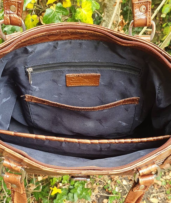 Ashwood Brown croc embossed leather tote shoulder bag… Gem