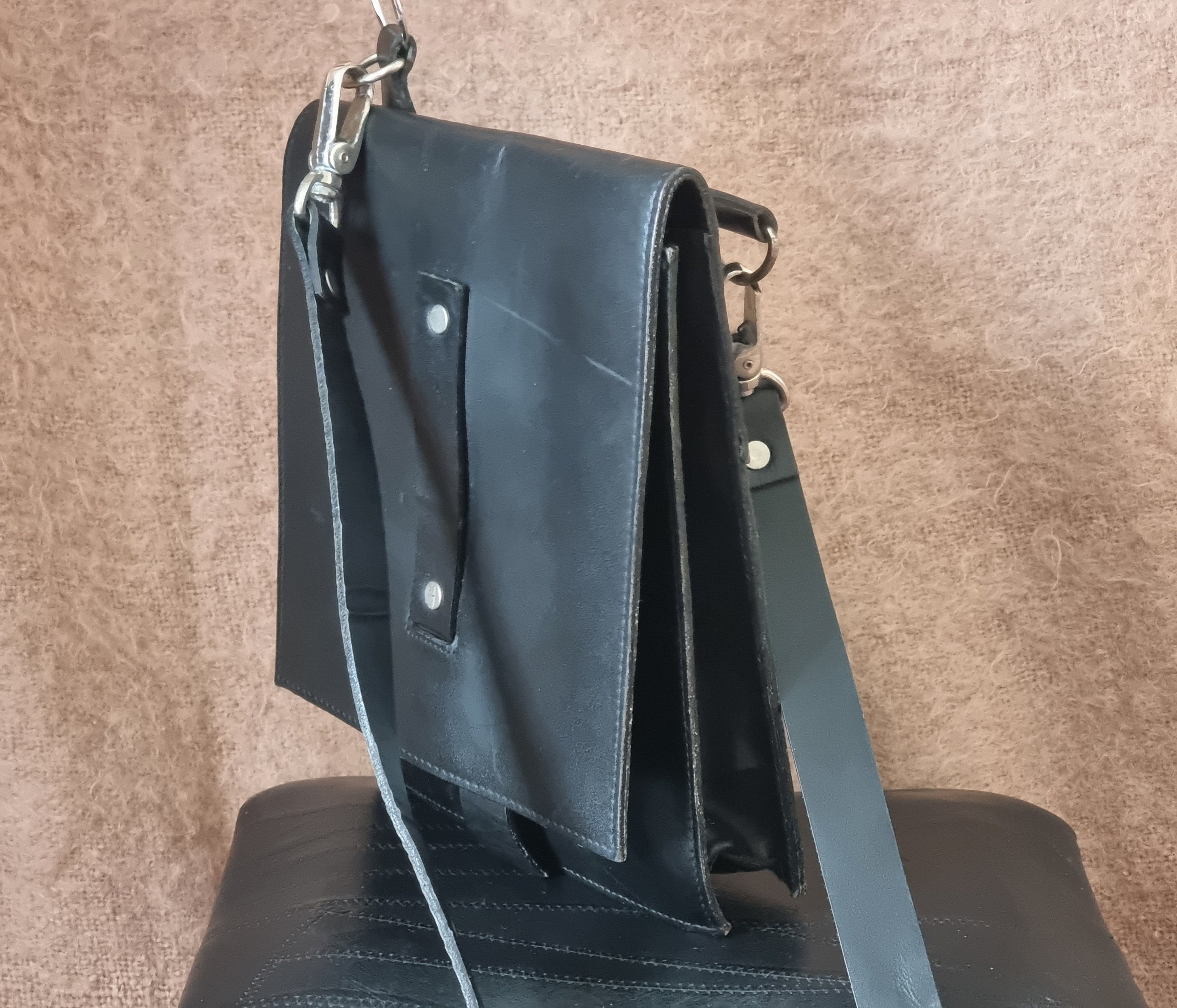 Vintage gladde zwarte leren crossbody schoudertas. Vintage Zara schoudertas schoudertas herentas cadeau voor hem haar. Etsy Nederland