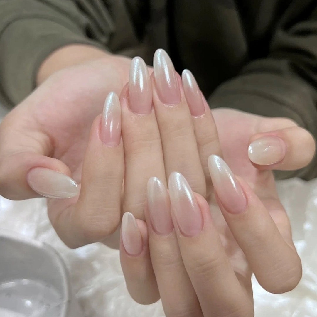 Handmade Pearl White Moonlight Nude Ombre Aurora Glitter Press on Nails  Glitter Nails Moonlight Nails Pearl White Nails Acrylic Nails - Etsy Canada