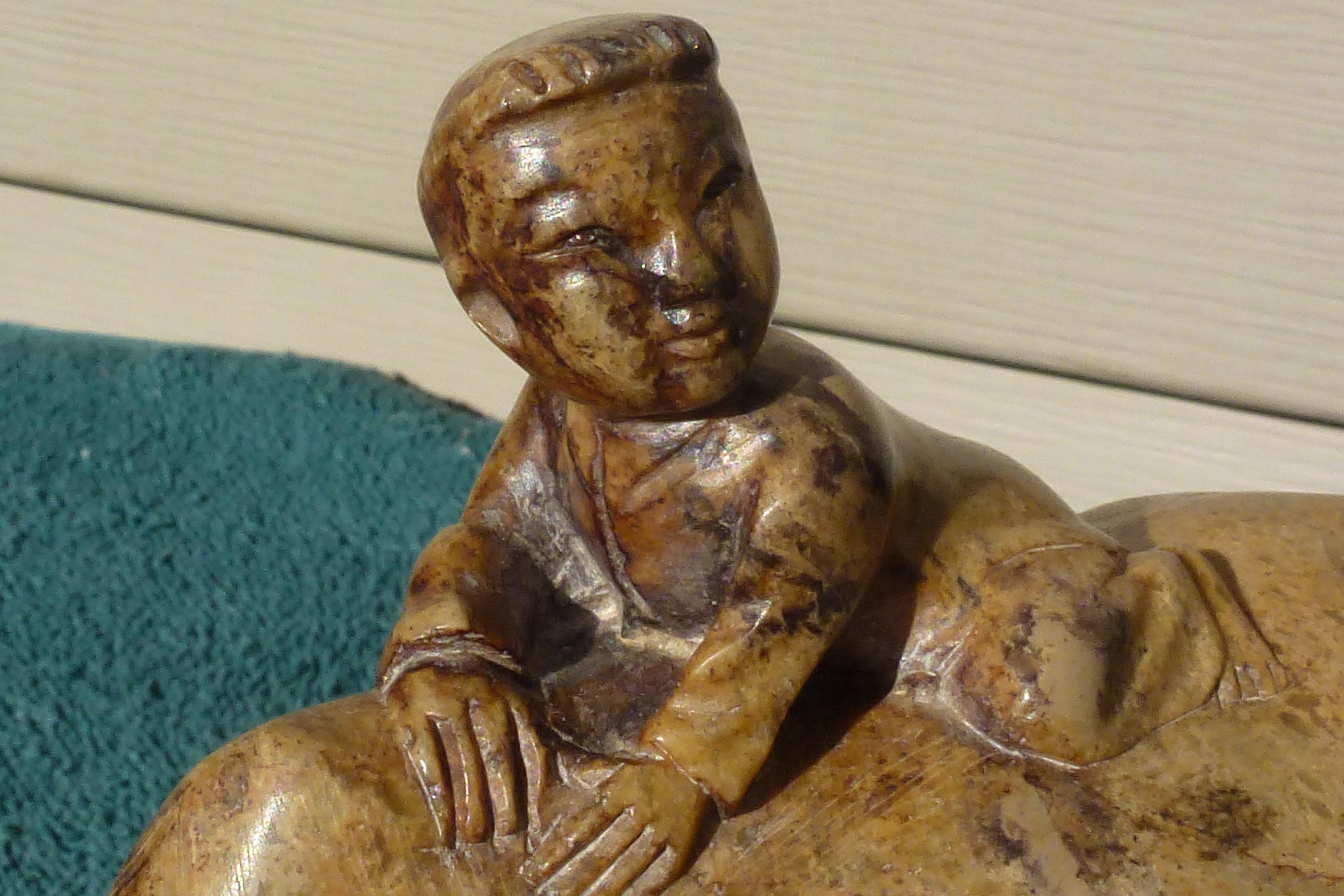 石鹸石の水牛、子牛、少年の彫刻 - Etsy 日本