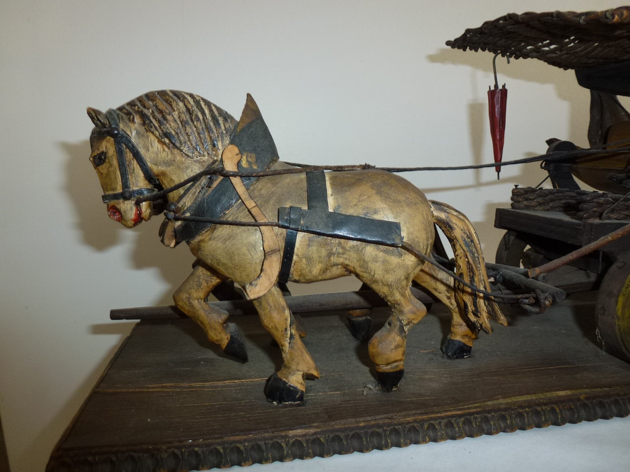 民芸品の彫刻された馬と荷馬車 - Etsy 日本