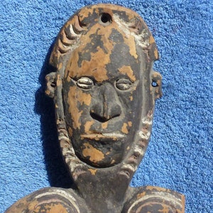 Papua New Guinea spirit figure