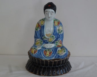 Qing seated Guanyin statue