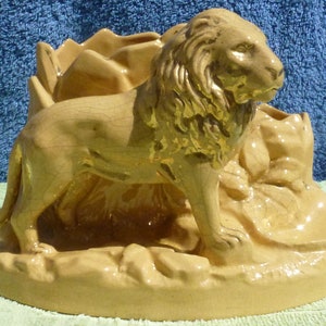 English desk piece w figure of lion