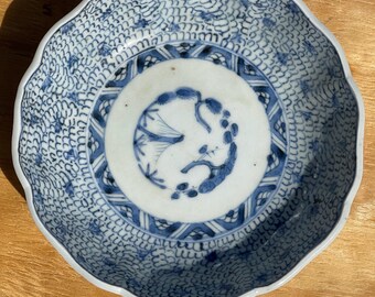18th/19th c Qing blue and white Lobbed and fluted dish
