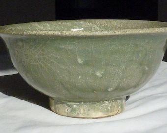 Longquan celadon bowl