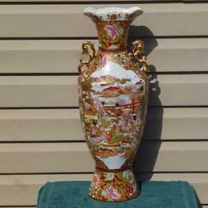 23&quot; Meiji satsuma vase