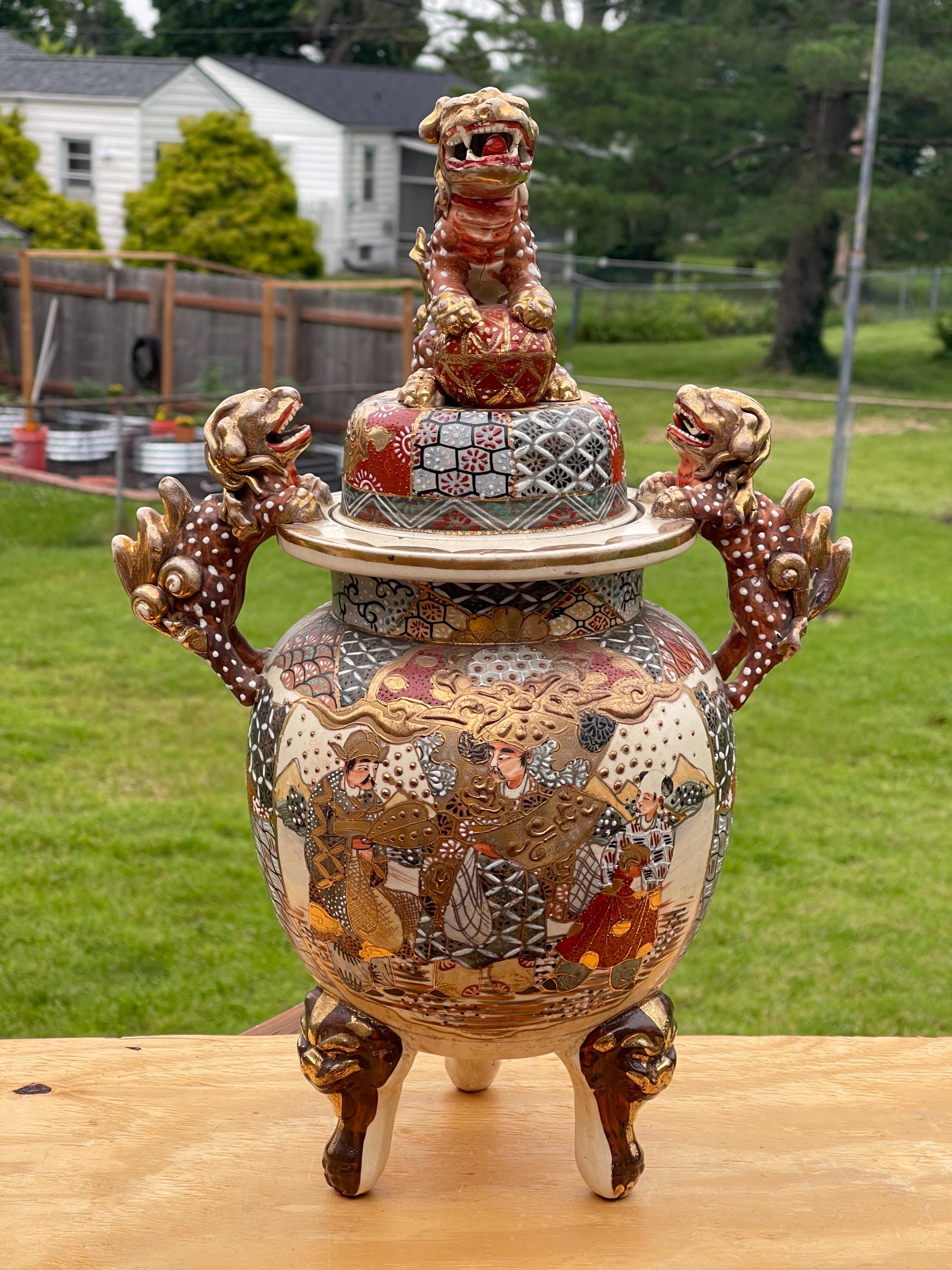 美術品・アンティーク・コレクション 獅子 置物 蓋 香炉 薩摩 明治 金彩