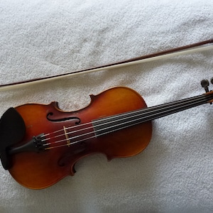 Grand Solo Violin Guarnerius made in Germany