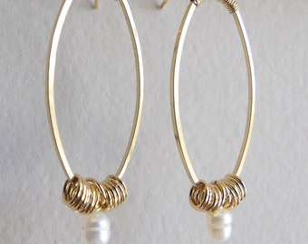 Gold oval white pearl hoop earrings rice pearl earrings oval hoop earrings white pearl earrings wedding jewelry everyday earrings dangle