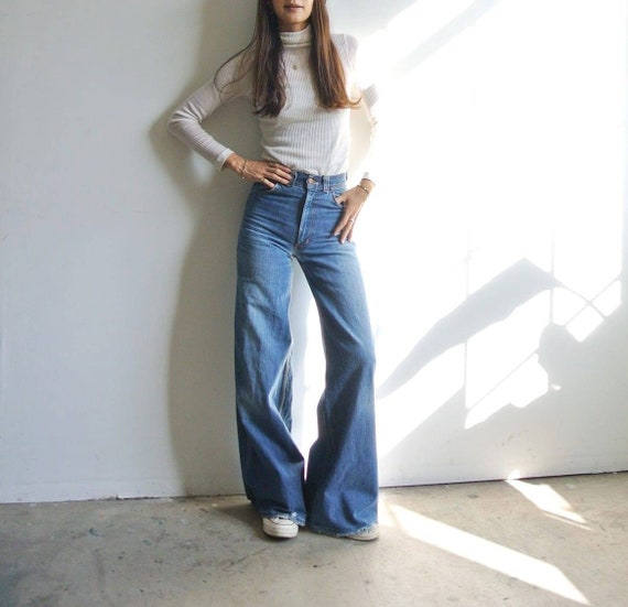 Vintage 1970s high waist wide flare bell bottoms j