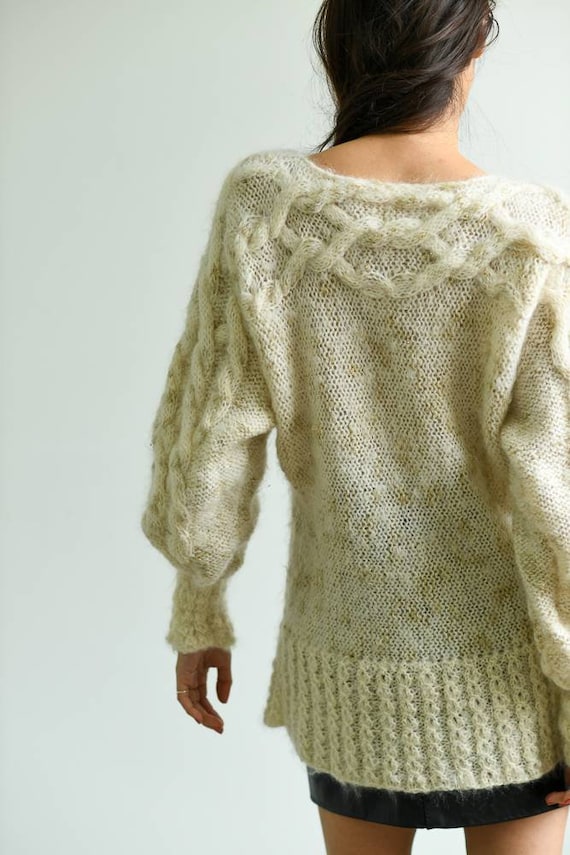 Vintage 1980s mohair cream white knit sweater