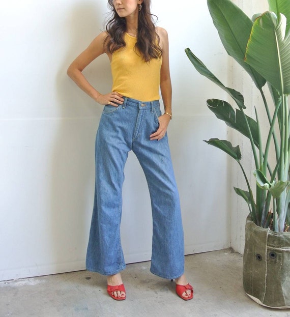 Vintage 1970s Lee light blue soft denim jeans W30"
