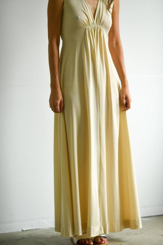 Vintage 1970s stretch cream white long open back