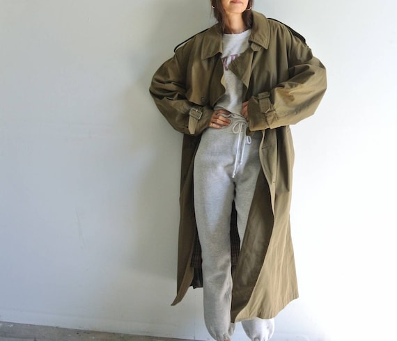 Vintage 1980sLondon Fog olive green trench coat