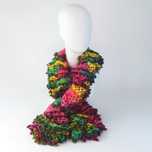 Weicher flauschiger Strickschal, Bunter Durchziehschal, Halswärmer aus Rüschen aus Samt, Warmer Winterschal