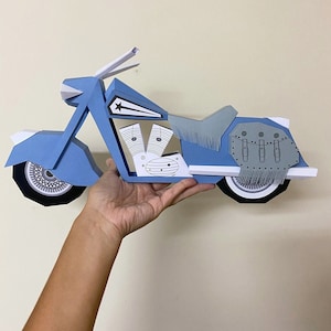 Moto de papel DIY con mujer conductora, papercraft 3d, papercraft DIY, motocicleta, regalos para él, decoraciones de fiesta, descarga digital, lowpoly