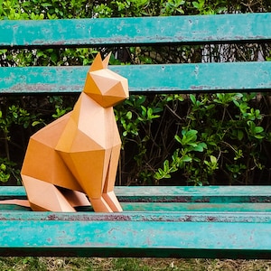 Modèle de chat en papercraft à faire soi-même, sculpture de chat Lowpoly, animal en papercraft, animaux de compagnie en papercraft, kit de création en papier, modèle 3D en papercraft, chaton svg, jouets pour chat 3D