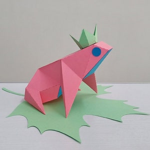 Rana fai da te seduta su una foglia, download digitale, rana di carta, giocattoli di carta, lowpoly, regali di ritorno, rana origami, rana di carta, principe ranocchio, stampabili