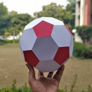 Fai da te Papercraft Calcio,Calcio stampabile,Palla di carta,giocattolo di calcio,Stampa e piega, download digitale,File di taglio di calcio,palla lowpoly
