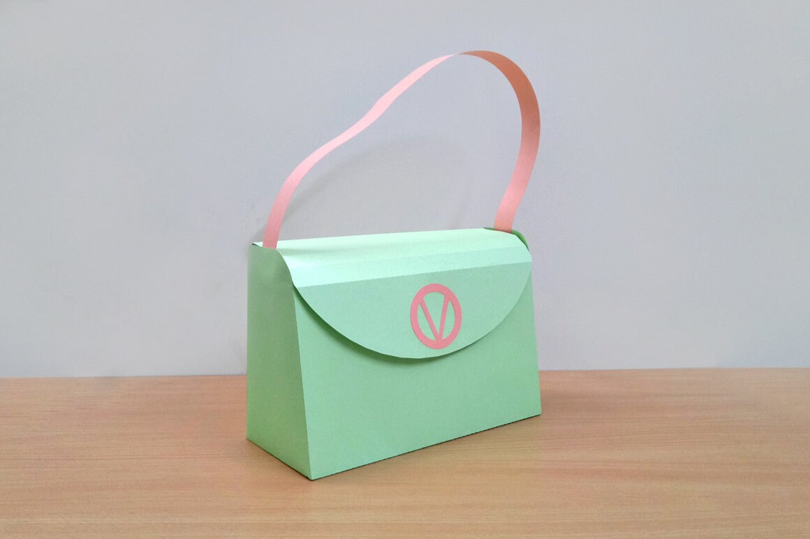 Pom Pom Bag Craft for Kids - Make and Takes