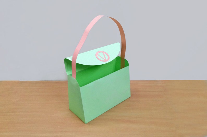 Handbag favor DIY Papercraft Handbag Scallop purse Handbag SVG Handbag PDF Silhouette Cameo files Party favor Favour,Goodies favor
