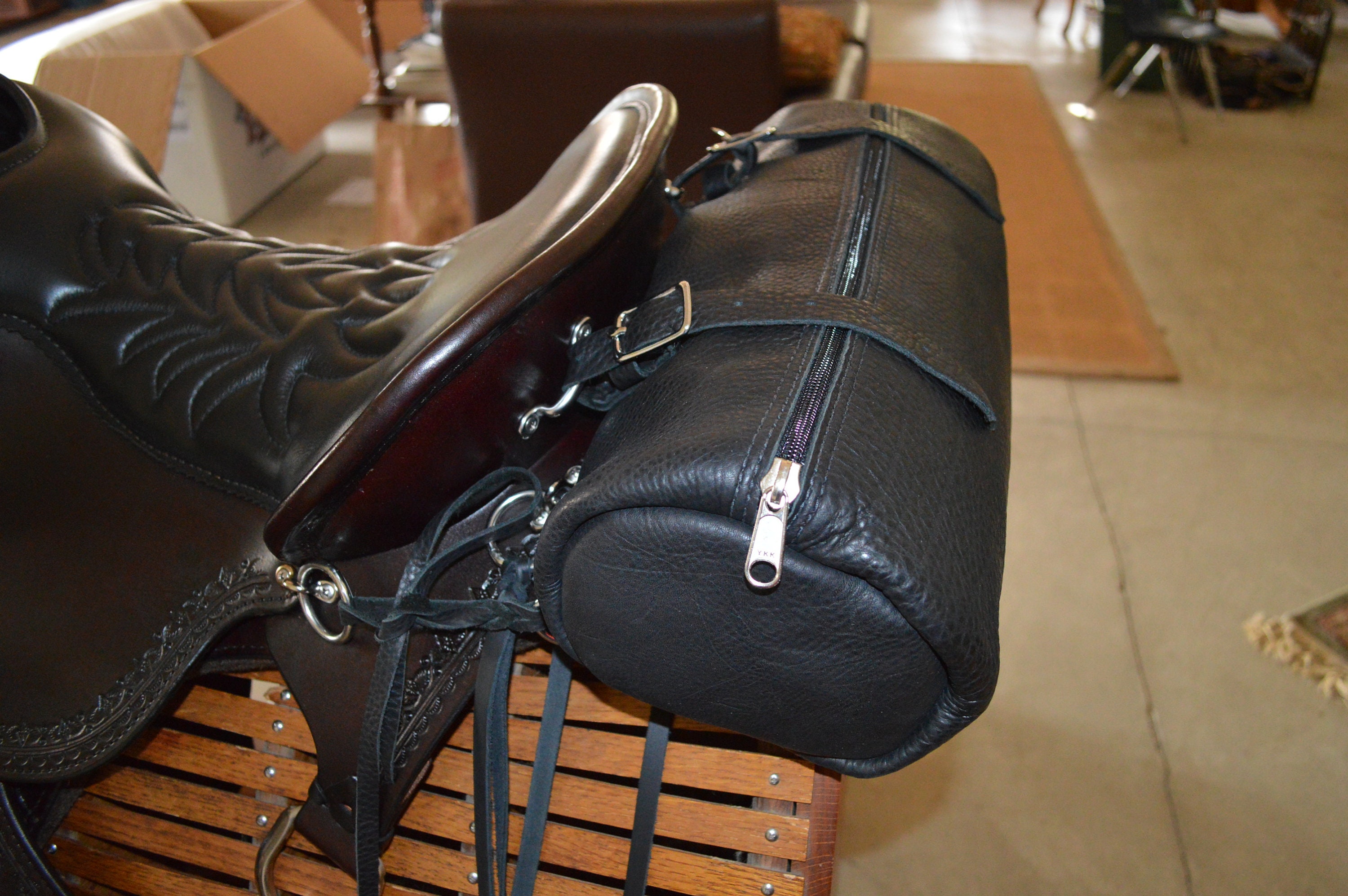 Olde Time Leather Cantle Saddle Bag™ / Cross Body Bag - Etsy