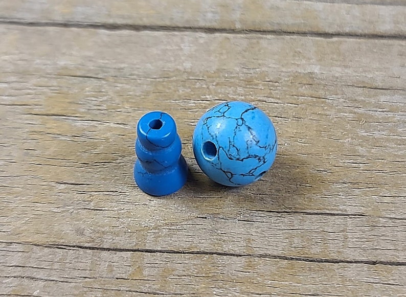 Turquoise Colored T-drilled 3-Hole Guru Bead and Threader 12mm image 1