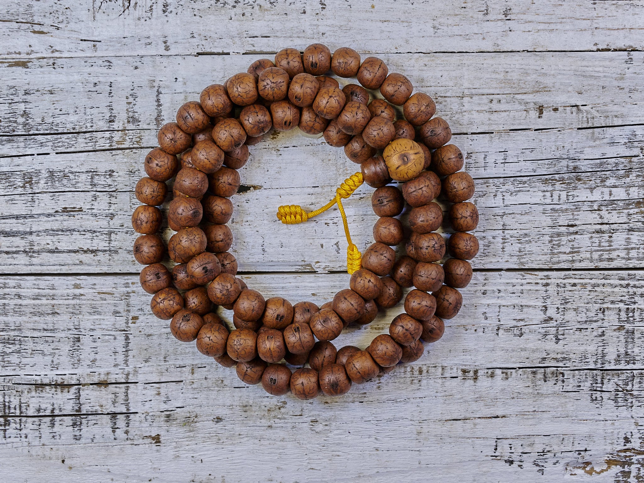 108ct 11mm Flat-sided Phoenix Eye Bodhi Seed Mala From Nepal (dark