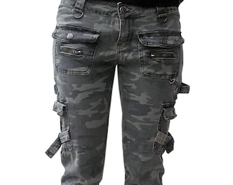 Women's camouflage stretch pants