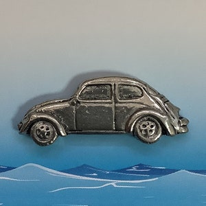 Classic VW Beetle Silver Pewter Pin Badge (P)