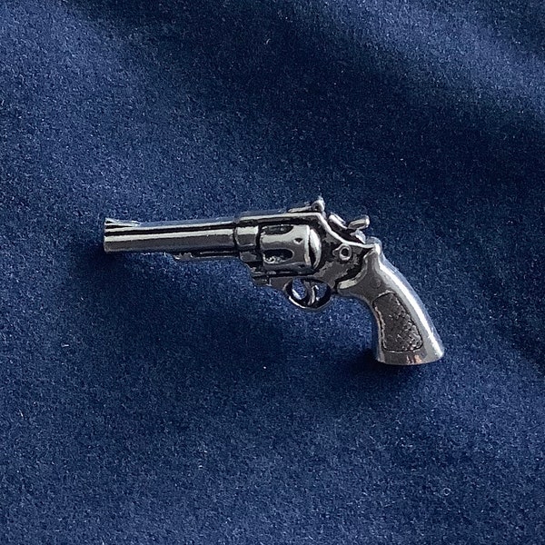 Modern Revolver Silver Pewter Pin Badge In A Velveteen Gift Bag