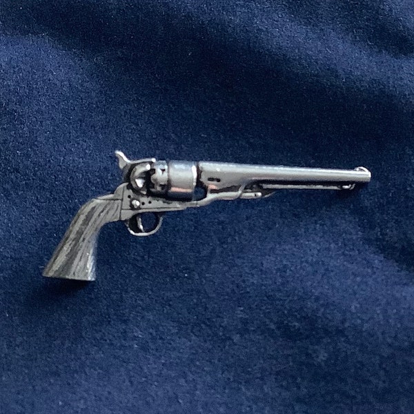 Antique Revolver Silver Pewter Pin Badge In A Velveteen Gift Bag