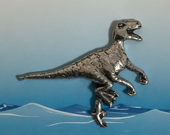 Velociraptor Silver Pewter Pin Badge (P)