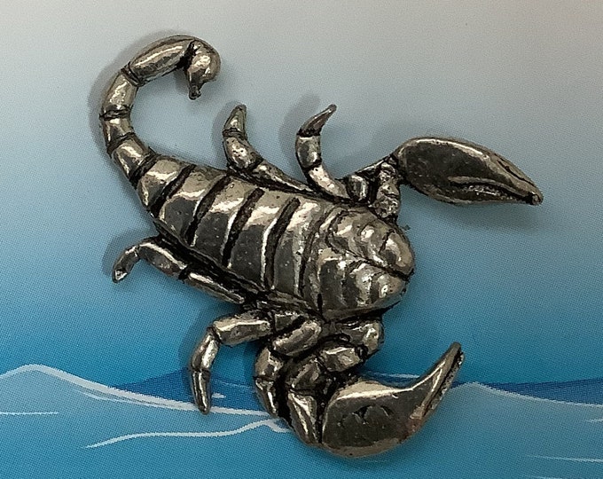 Scorpio The Scorpion Zodica Silver Pewter Pin Badge (P)