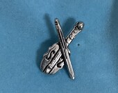 Violin Bow Silver Pewter Pin Badge With A Velveteen Gift Bag