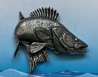 Zander / Walleye Fish Silver Pewter Pin Badge