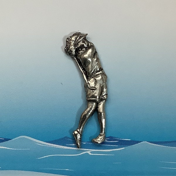 Lady Golfer Silver Pewter Pin Badge (P)