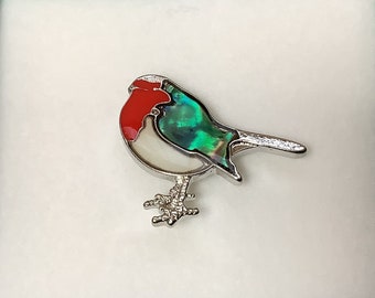 Stunning Christmas Robin Inlaid Paua Shell Pin Badge