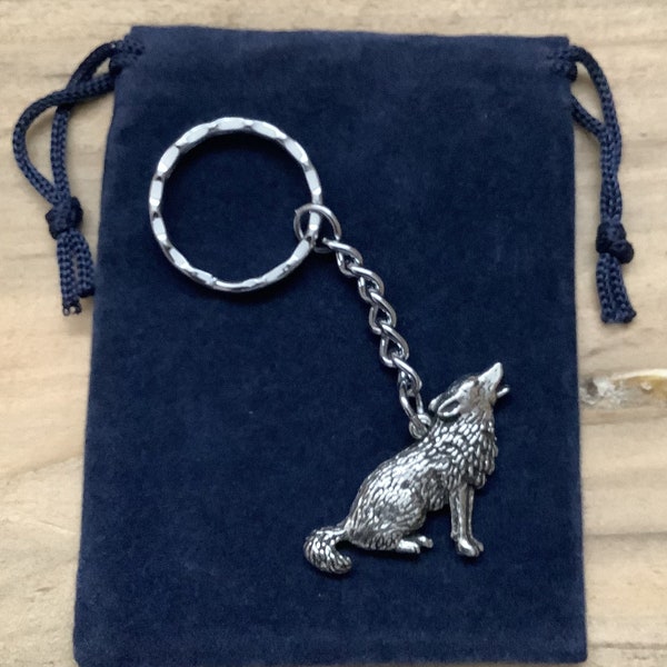 Howling Wolf Silver Pewter Keychain With A Velveteen Gift Bag