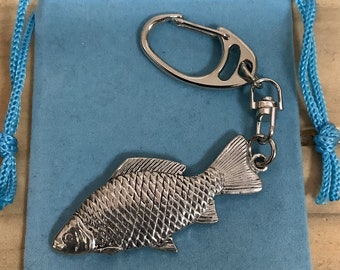 Porte-clés épais en étain argenté de qualité 3D Carp Fish (P)