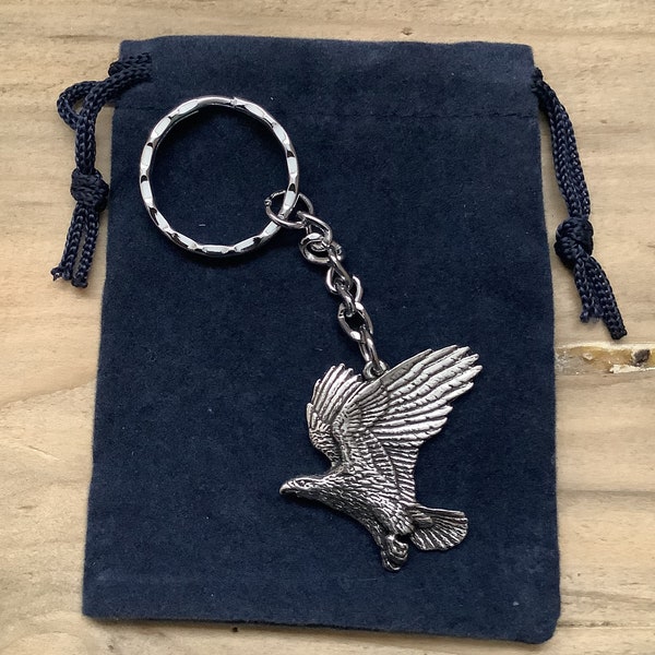 Eagle Silver Pewter Keychain With A Velveteen Gift Bag