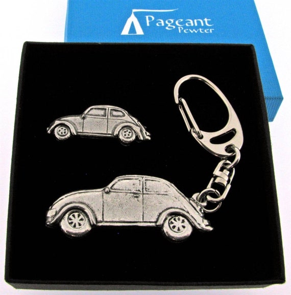 VW Käfer Schlüsselanhänger und Zinn Pin Anstecker Geschenk Set