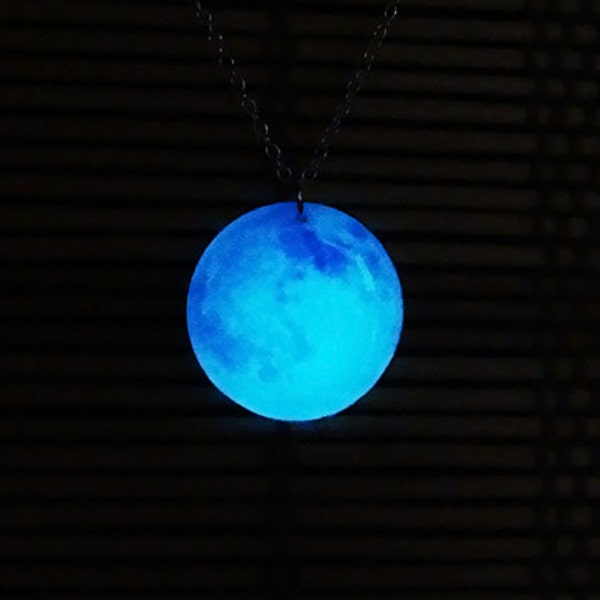 Collier phosphorescent lune bleue - Lune phosphorescente - Cadeau pour petite amie - Pendentif phosphorescent - Lune phosphorescente - Collier lune - Collier nuit - Lune