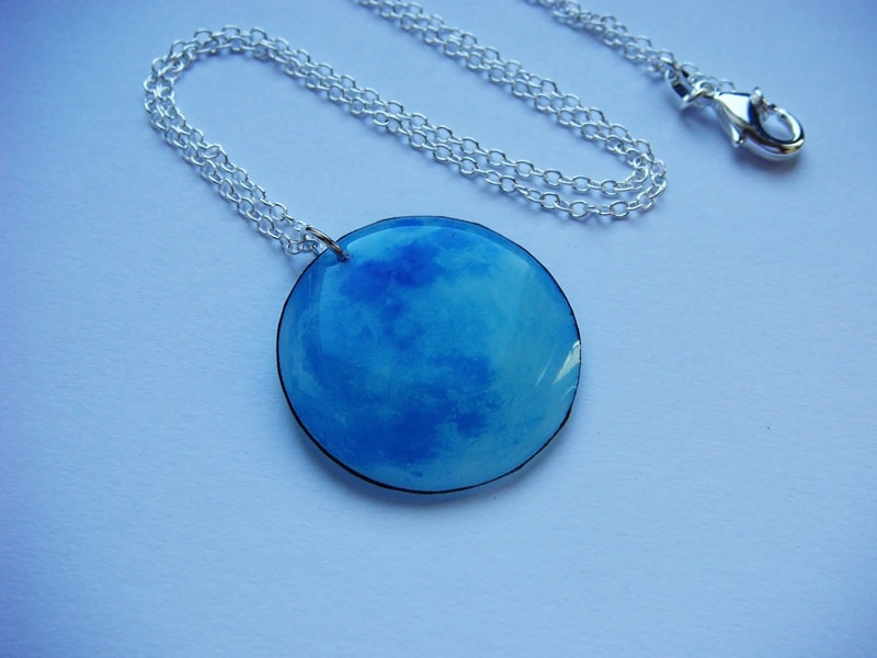 Blue Moon Glow in The Dark Necklace | Super Smalls