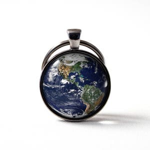 De aarde sleutelhanger Reisaccessoire Geografie sleutelhanger Aarde sieraden Wereld sleutelhanger Planet Earth Globe sleutelhanger ruimte sleutelhanger Cadeau-idee