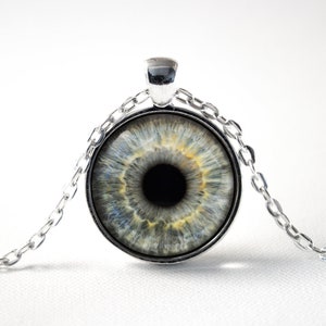 Eye jewellery Realistic eye Girlfriend gift Human eye Necklace Eye jewelry Gray eye pendant Gift for husband Eyeball necklace Eyeballs Grey
